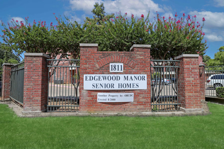 Edgewood-Manor 18